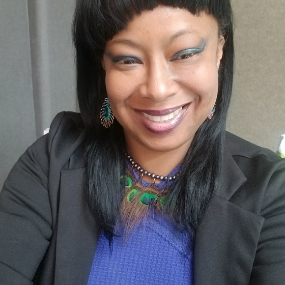 Meet your Posher, Tanesia - Picture 3 of 3